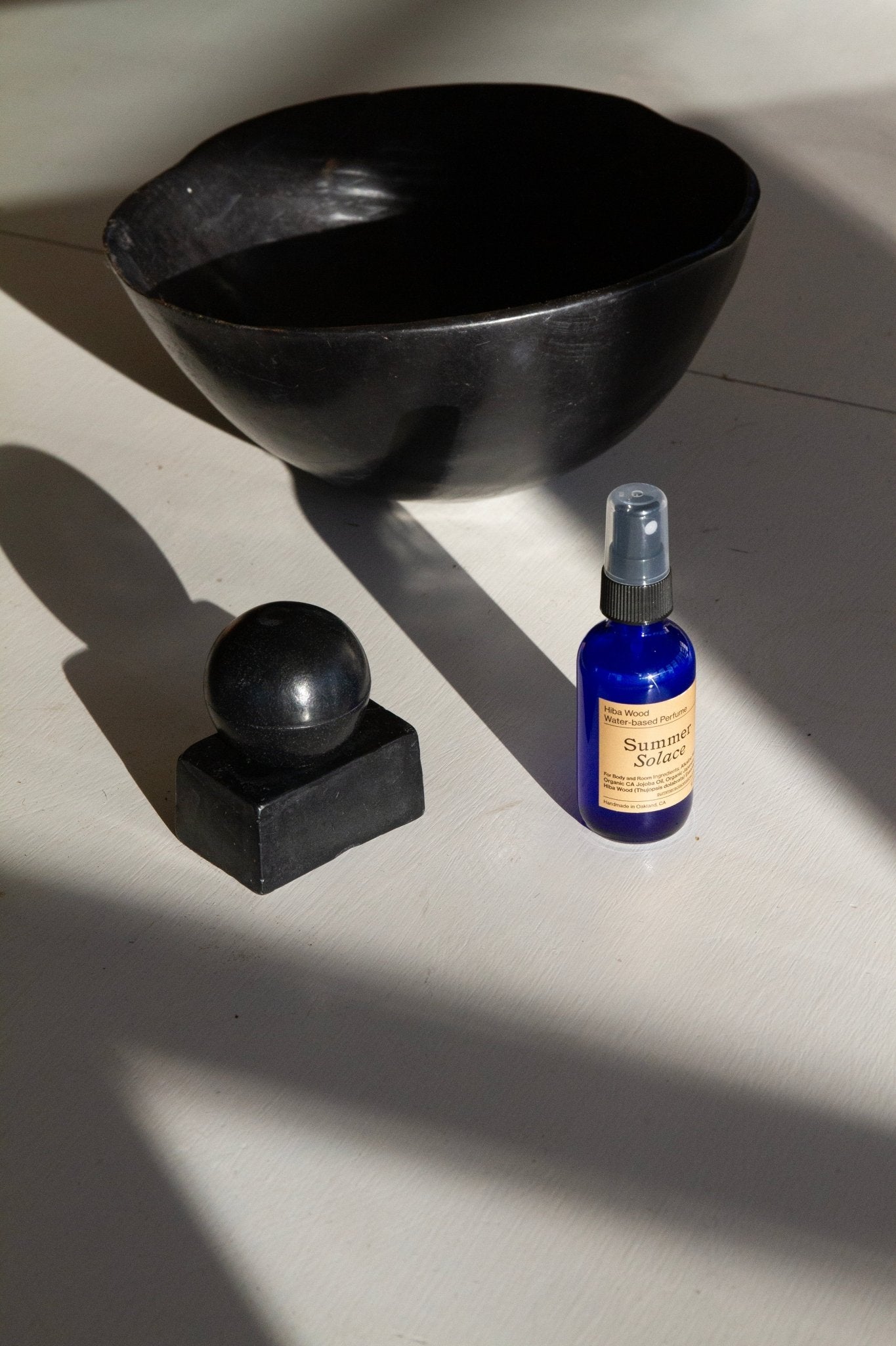 hiba-wood-red-cedar-leaf-grounding-perfume-mist-alkaline-water-based-9180373.jpg