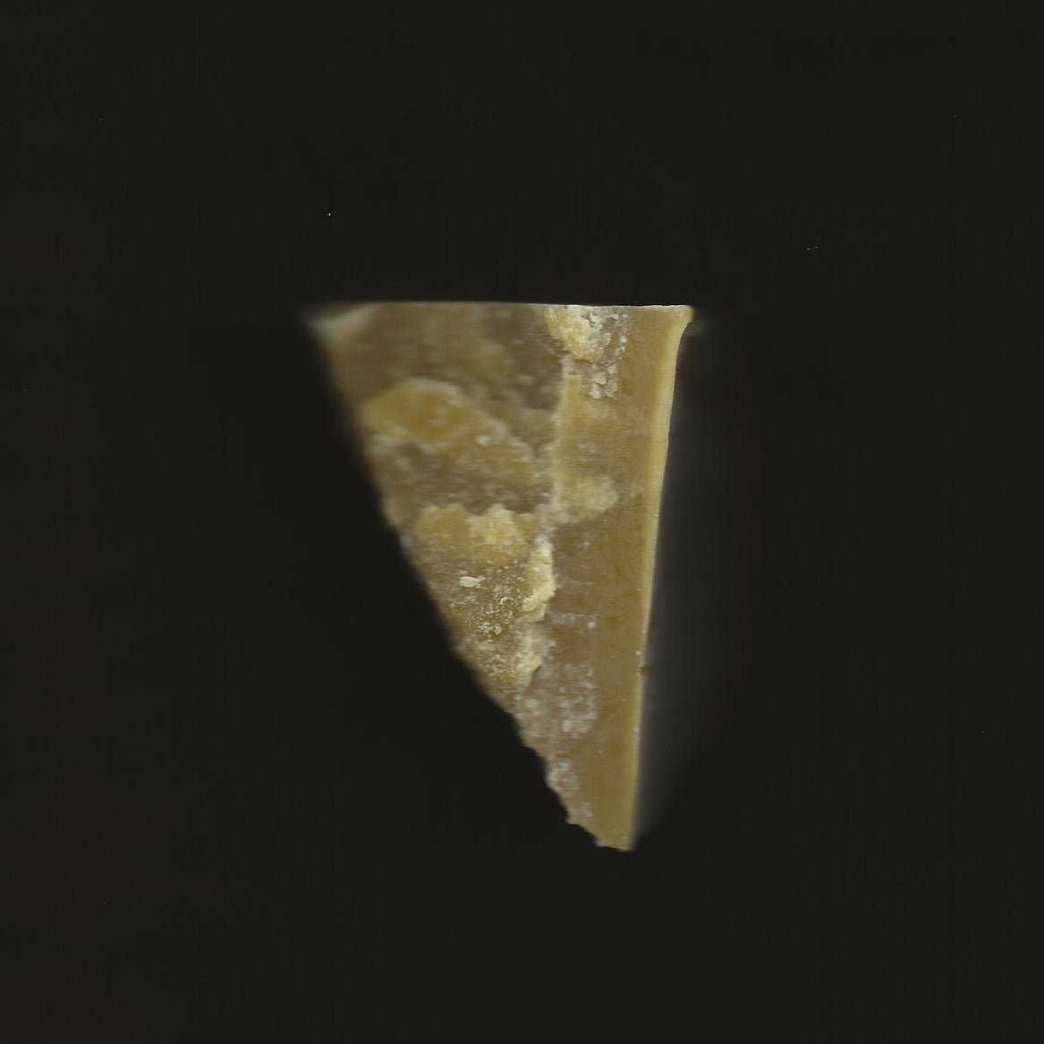 pure-unscented-tallow-and-beeswax-candle-898199.jpg